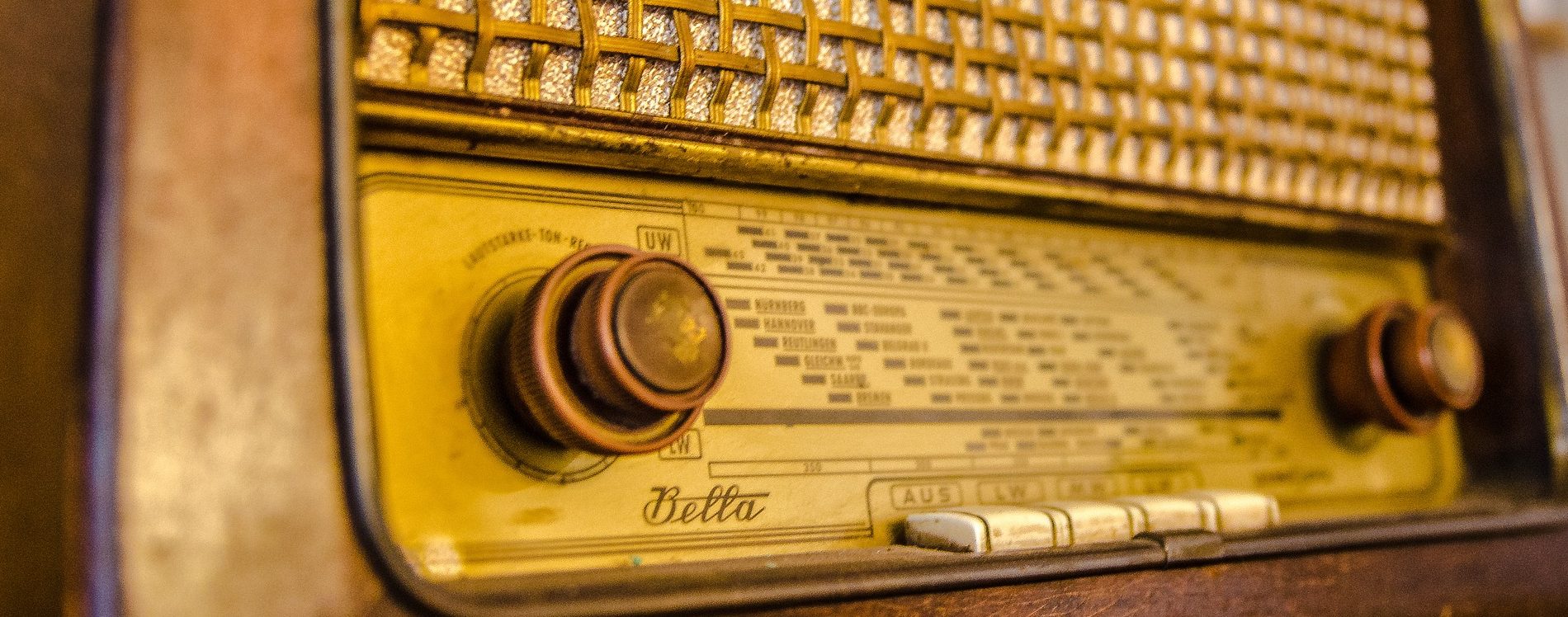 Pixabay - Free Clip Art - Use For Podcasts - Antique Radio